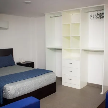Wonderful residence w/studio, 15 min walk distance from beach & restaurants!