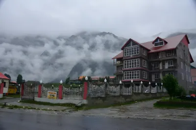 Magnum Hotel Hotels in Batakundi