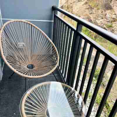 Modern Luxury Apartment in the Heart of Quincy Others