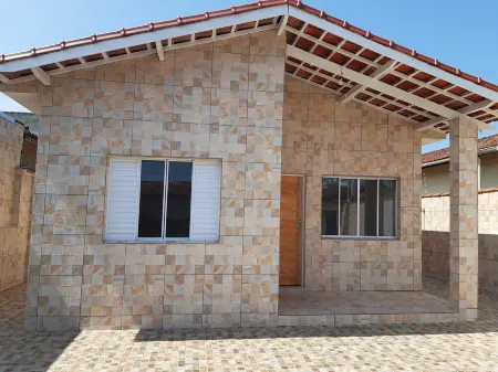 House with Pool in Jardim Real (Praia Grande)