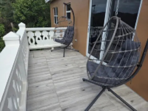 Cozy cottage - New Build, 10 minutes from the beach! Hotels in Anna's Retreat