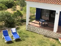 Traditional Portuguese house with lot of privacy and space.