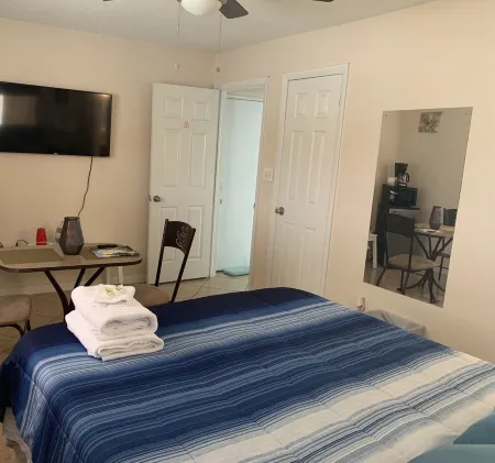 1x1 Guest Suite 10 minutes from UCF