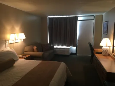 Fenwick Islander Motel Отели в г. 