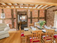 Munderfield Mill Hotels in Upper Sapey