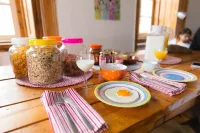 This Is Lisbon Hostel - พร้อมอาหารเช้า
