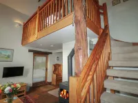 Tom's Barn Hotels near Peak Rail - (Darley Dale,Station)
