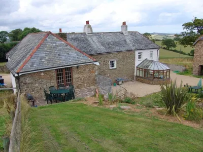East Bickleigh Hotels near Woodlands Family Theme Park