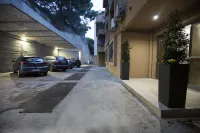 瑪法達女王酒店 - 停車場