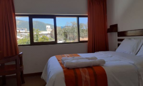 Explorer Deluxe Hotel