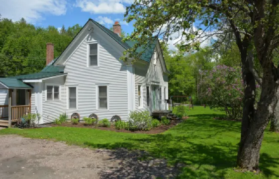 Hyde Away Inn Hotels near Mad River Glen