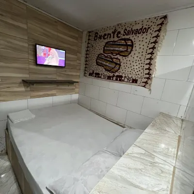 KitNet na Praia de Itapuã Hoteles cerca de Parque del Abaeté