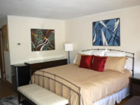 Gore Mountain Lodge Hotels in Johnsburg