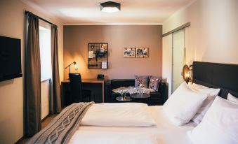 Boutique-Hotel Bayerischer Hof - Housity