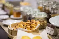 Cerca Design House Hotel di Donas