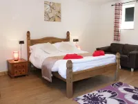 Ramblers Hotels in Y Drenewydd