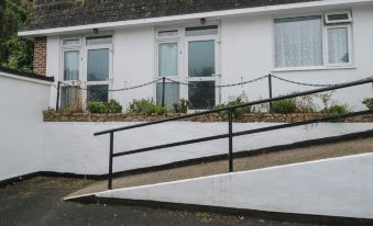Flat 2, Big Tree Holiday Flats