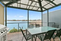 Wallaroo Marina Apartments Hotels in Wallaroo Mines
