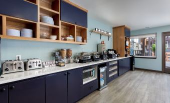 The Coho Oceanfront Lodge