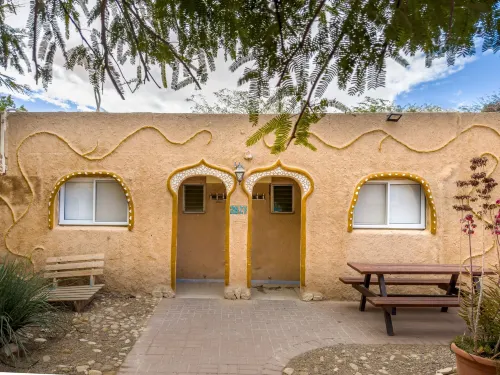 Lotan Desert Travel Hotel