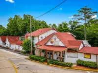 Log Cabin Inn Hotels in Cedar Township