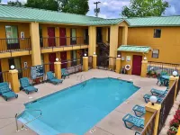 Executive Inn Opp Hotels in Opp