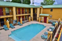 Executive Inn Opp