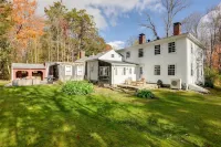 Historic Home w/ Modern Updates on < 4 Acres - parking