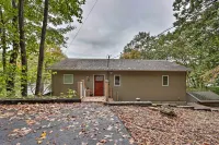 Private Dock! Waterfront Group Haven in Camdenton - Country Houses