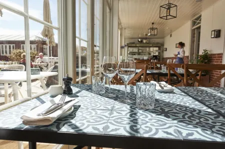 Strandhotellet Отели рядом с достопримечательностью «Blokhus Strand»