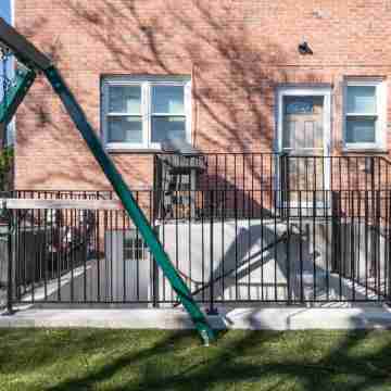 Private Chicago Apartment with Free Street Parking and in Unit Washer Dryer Others