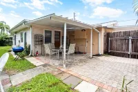 Sarasota Great Location and Best Price!
