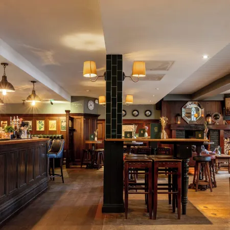 Coach & Horses Hotel Отели рядом с достопримечательностью «Стадион «Гриффин Парк»»