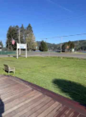 Foster Lake Inn