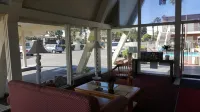 Willow Tree Lodge Hotels in Fullerton