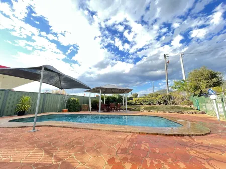 City Sider Motor Inn Отели в г. Тинтинулл