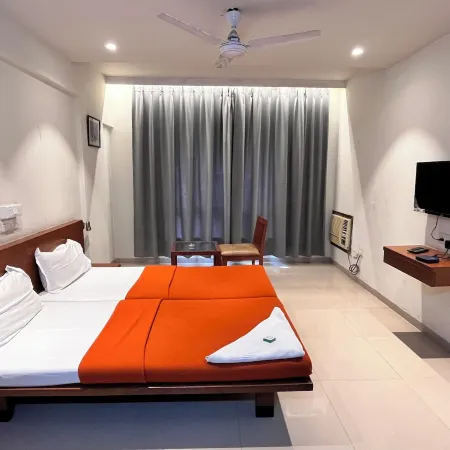 Hotel Sumanchandra Suites