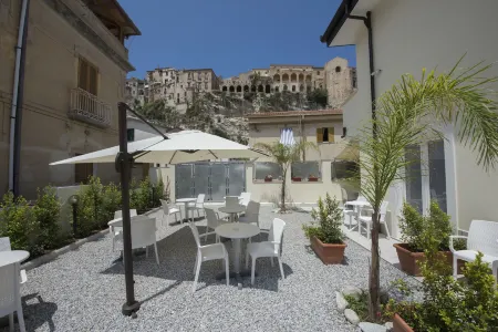 羅馬港住宅酒店