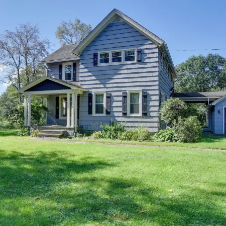 Rustic Bainbridge Retreat w/ Spacious Yard! Hotele w: Chenango County