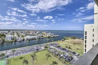 Waterfront Resort Condo w/ Private Beach & Pool - Wifi