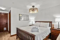 Trappers Landing #30 2 Bedroom Townhouse Hotels in Sun Peaks