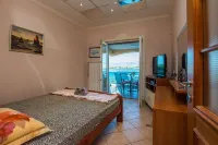 Apartments Weiss Hotels in Vir