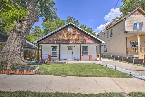 Lovely Atlanta Home < 3 Mi to State Farm Arena!