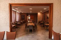 Eifelhotel Im Fronhof Hotels in Mettendorf
