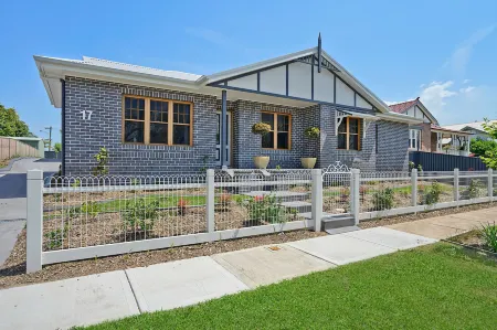 Accommodation Hunter - Adams Street Maitland