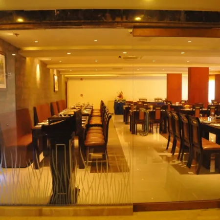 RR Inn Tirunelveli Отели в г. Тирунелвели
