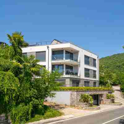 Villa Ziza Hotel Exterior