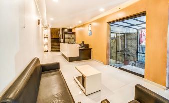 FabHotel Global Inn - Nr Sanjeevani Children's Hospital