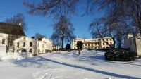 Lindesbergs Stadshotell فنادق في Nora