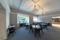Bohemia Inn Hotel - Breakfast